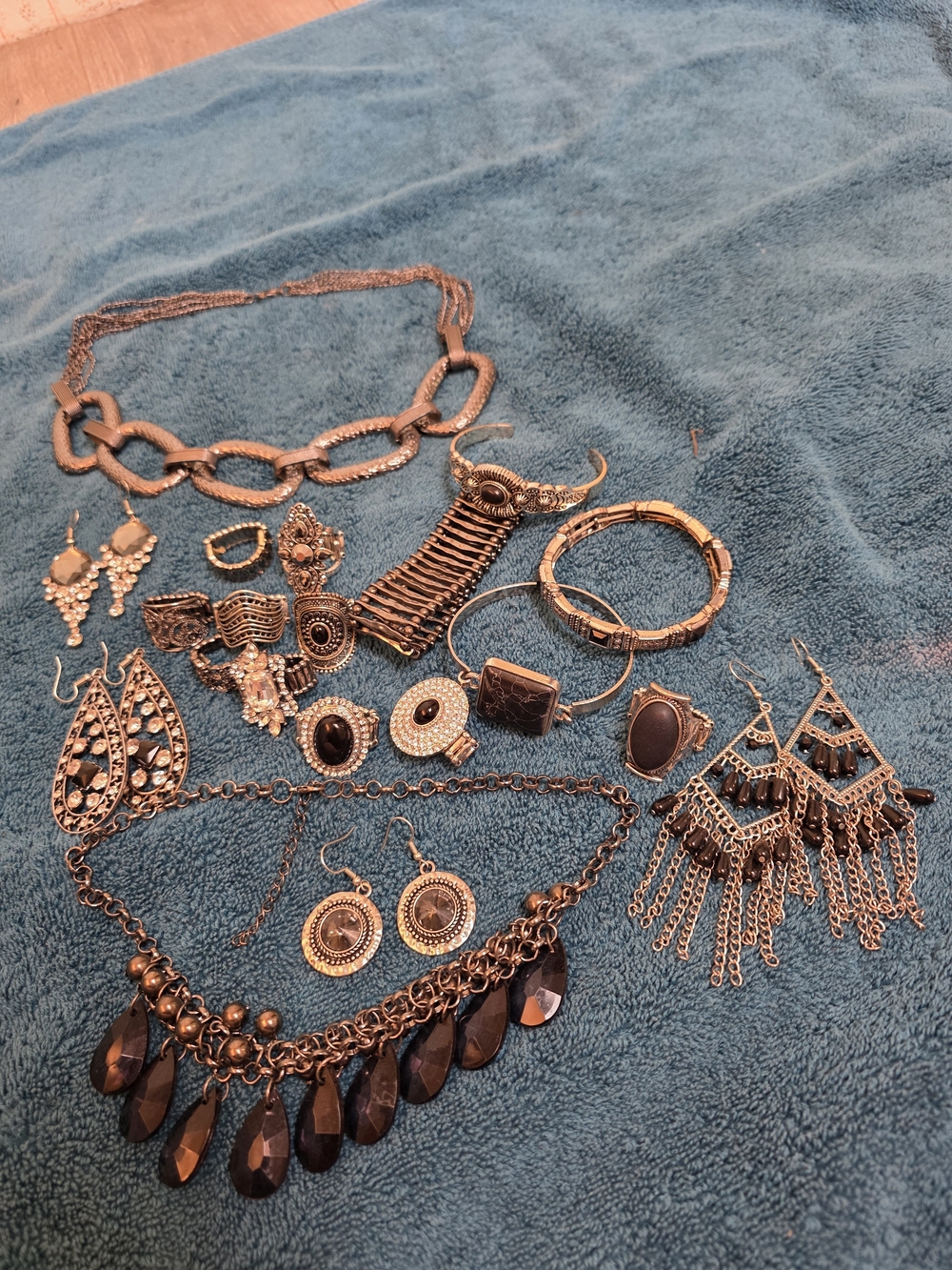 paparazzi Black and Silver Statement Jewelry Set